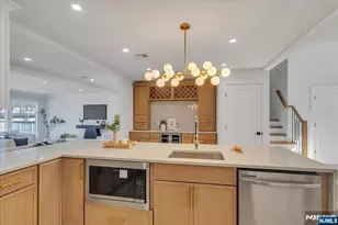 6 Clinton Pl, Woodcliff Lake, NJ 07677 - Photo 10