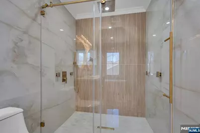 6 Clinton Place, Woodcliff Lake, NJ 07677 - Photo 32