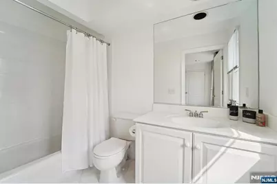 2 Harvest Lane, Washington Township, NJ 07853 - Photo 32