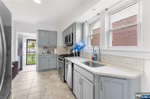 100 Washington Pl, Teaneck Township, NJ 07666 - Photo 12