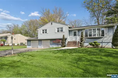 35 Robin Road, Wayne, NJ 07470 - Photo 1