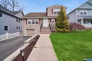 16 Lee Rd, Livingston, NJ 07039 - Photo 44