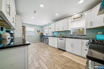 16 Lee Road, Livingston, NJ 07039 - Photo 4