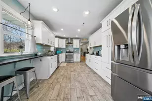 16 Lee Rd, Livingston, NJ 07039 - Photo 6
