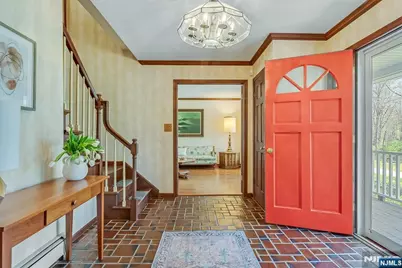 6 Fleming Court, Washington Township, NJ 07853 - Photo 4