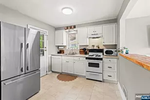 80 Ardmore Ave, Clifton, NJ 07014 - Photo 8