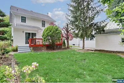 131 Highwood Avenue, Leonia, NJ 07605 - Photo 30