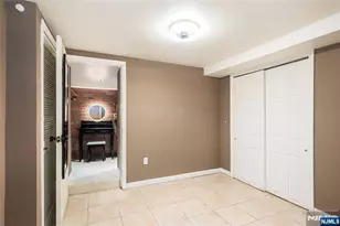 219 72nd St, North Bergen, NJ 07047 - Photo 18