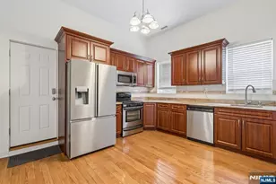 1 Grant St, Montclair, NJ 07042 - Photo 4