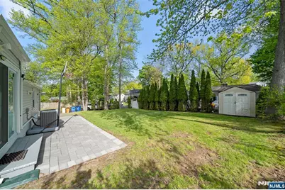 267 Hickory Avenue, Tenafly, NJ 07670 - Photo 24