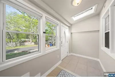 267 Hickory Avenue, Tenafly, NJ 07670 - Photo 4