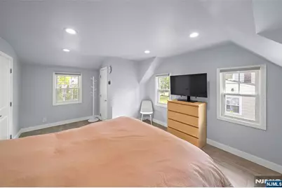 267 Hickory Avenue, Tenafly, NJ 07670 - Photo 18