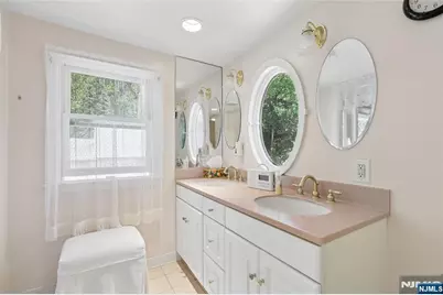 260 Glen Avenue, Midland Park, NJ 07432 - Photo 18
