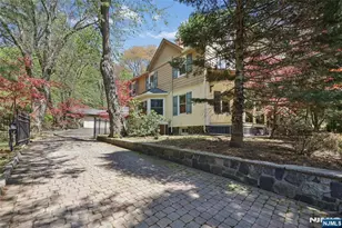 260 Glen Ave, Midland Park, NJ 07432 - Photo 4