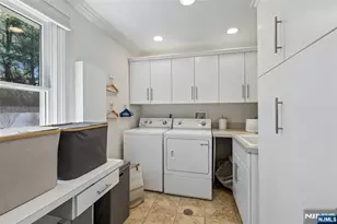408 Drury Ln, Wyckoff Township, NJ 07481 - Photo 20