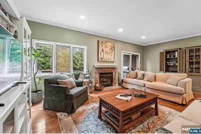 224 Westervelt Lane, Mahwah, NJ 07430 - Photo 10