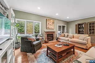 224 Westervelt Ln, Mahwah, NJ 07430 - Photo 10