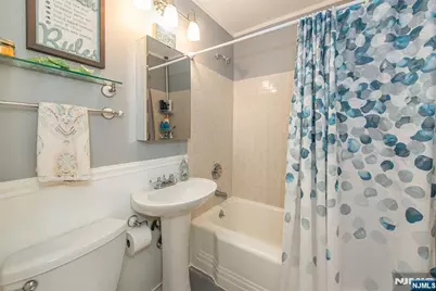 23 Sunnie, West Caldwell, NJ 07006 - Photo 12