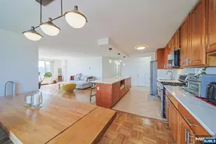 [Address not provided], Fort Lee, NJ 07024 - Photo 8