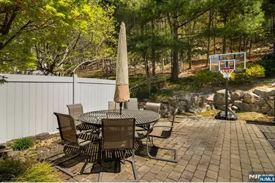 52 Molinari Drive, Wanaque, NJ 07465 - Photo 10