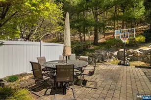 52 Molinari Dr, Wanaque, NJ 07465 - Photo 10