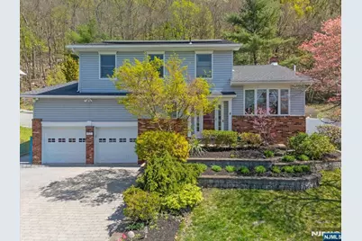 52 Molinari Drive, Wanaque, NJ 07465 - Photo 4