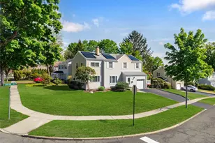 276 Concord Dr, River Edge, NJ 07661 - Photo 2