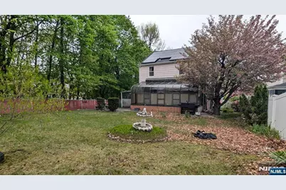 1067 Julia Street, Teaneck Township, NJ 07666 - Photo 12