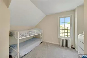 20 Florence Pl, Elmwood Park, NJ 07407 - Photo 20