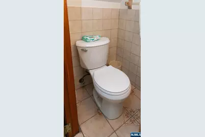 226 Webster Avenue, Jersey City, NJ 07307 - Photo 40