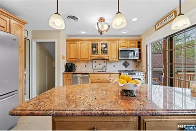 425 Victor Street, Saddle Brook Township, NJ 07663 - Photo 24