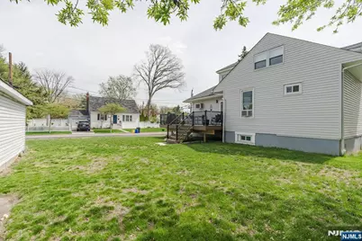 138 Summit Avenue, New Milford, NJ 07646 - Photo 34