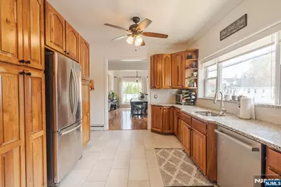 138 Summit Avenue, New Milford, NJ 07646 - Photo 12