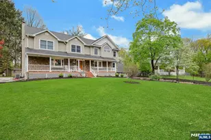 81 Chestnut St, Allendale, NJ 07401 - Photo 44