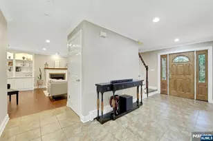 81 Chestnut St, Allendale, NJ 07401 - Photo 6
