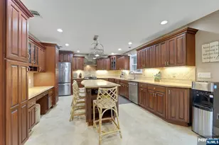 81 Chestnut St, Allendale, NJ 07401 - Photo 14