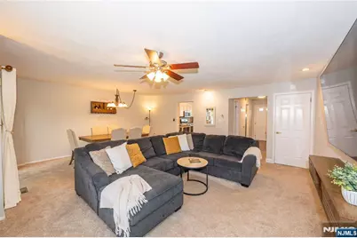 1092 Robin Road, Hillsborough Township, NJ 08844 - Photo 4