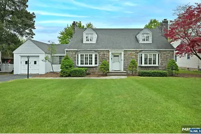 115 Center Street, Pompton Lakes, NJ 07442 - Photo 1