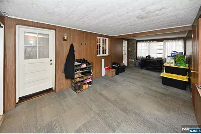 115 Center Street, Pompton Lakes, NJ 07442 - Photo 10