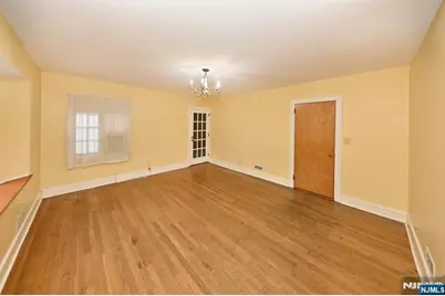 115 Center Street, Pompton Lakes, NJ 07442 - Photo 6
