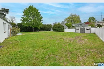 115 Center Street, Pompton Lakes, NJ 07442 - Photo 22