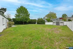 115 Center St, Pompton Lakes, NJ 07442 - Photo 22