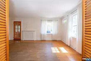 41 Center St, Midland Park, NJ 07432 - Photo 10