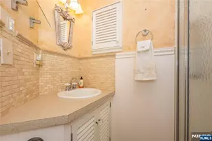 41 Center St, Midland Park, NJ 07432 - Photo 30