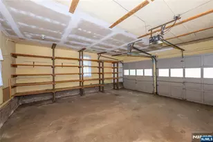 41 Center St, Midland Park, NJ 07432 - Photo 44