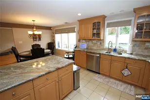 7 Stuart St, Waldwick, NJ 07463 - Photo 18
