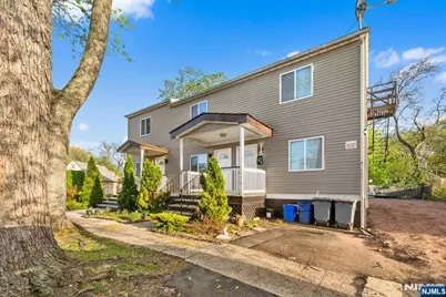 48 Lake Street, East Orange, NJ 07017 - Photo 4