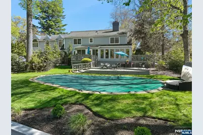 372 Lakeview Drive, Wyckoff Township, NJ 07481 - Photo 42
