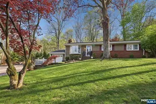 97 Ramapo Hills Blvd, Oakland, NJ 07436 - Photo 2