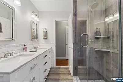 97 Ramapo Hills Boulevard, Oakland, NJ 07436 - Photo 14
